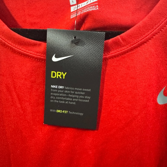 Nike Women’s Large. Three Dri-Fit shirt bundle. NWT - Picture 4 of 11